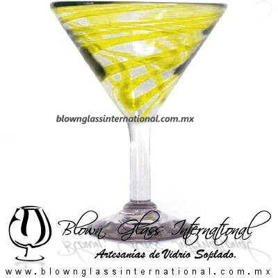 Copa Martini Hilo Jalado de color Amarillo (pie cristal) Artesanias de Vidrio Soplado Fino - Blown Glass Martini Cup Handmade Copa Martini Hilo Jalado de color Amarillo (pie cristal) Artesanias de Vidrio Soplado Fino - Blown Glass Martini Cup Handmade