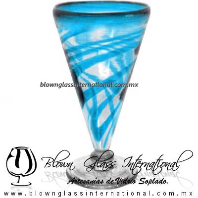 Copa Cónica Cervecera Hilo Jalado y Borde de color Aguamarina (pie cristal), Artesanías de Vidrio Soplado - Blown Glass Cup Handmade Copa Cónica Cervecera Hilo Jalado y Borde de color Aguamarina (pie cristal), Artesanías de Vidrio Soplado - Blown Glass Cup Handmade