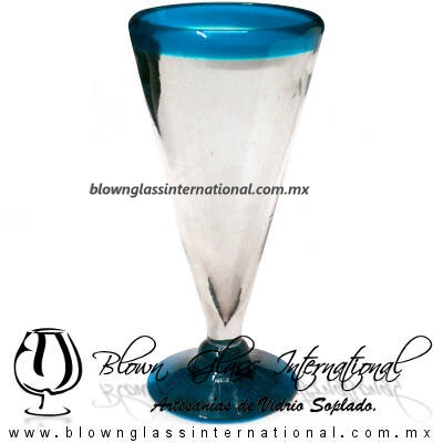 Copa Cónica Cervecera Borde y Pie de color Aguamarina, Artesanías de Vidrio Soplado - Blown Glass Cup Handmade Copa Cónica Cervecera Borde y Pie de color Aguamarina, Artesanías de Vidrio Soplado - Blown Glass Cup Handmade