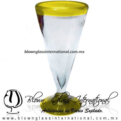 Copa Cónica Cervecera Borde y Pie de color Amarillo, Artesanías de Vidrio Soplado - Blown Glass Cup Handmade Copa Cónica Cervecera Borde y Pie de color Amarillo, Artesanías de Vidrio Soplado - Blown Glass Cup Handmade