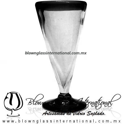 Copa Cónica Cervecera Borde y Pie de color Negro, Artesanías de Vidrio Soplado - Blown Glass Cup Handmade Copa Cónica Cervecera Borde y Pie de color Negro, Artesanías de Vidrio Soplado - Blown Glass Cup Handmade