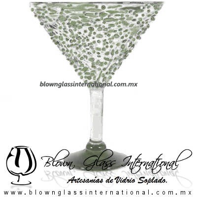 Copa Martini Granizado y Pie de Color Verde Olivo, Olive Green, Artesanías de Vidrio Soplado - Blown Glass Copa Martini Granizado y Pie de Color Verde Olivo, Olive Green, Artesanías de Vidrio Soplado - Blown Glass