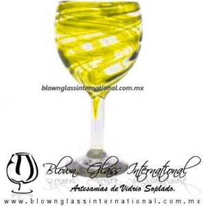 Copa Vino Borde e Hilo Jalado de Color Amarillo, Fábrica de Vidrio Soplado Artesanal, made in México - Blown Glass Factory Store Tonala, Handcraft, Handmade.