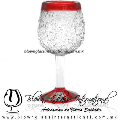 Copa Vino Granizado Natural Borde y Pie de Color Rojo, Fábrica de Vidrio Soplado Artesanal, made in México - Blown Glass Factory Store Tonala, Handcraft, Handmade. Copa Vino Granizado Natural Borde y Pie de Color Rojo, Fábrica de Vidrio Soplado Artesanal, made in México - Blown Glass Factory Store Tonala, Handcraft, Handmade.
