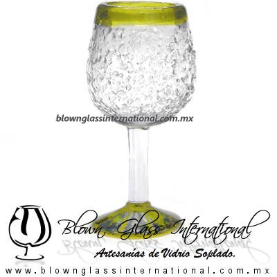 Copa Vino Granizado Natural Borde y Pie de Color Amarillo, Fábrica de Vidrio Soplado Artesanal, made in México - Blown Glass Factory Store Tonala, Handcraft, Handmade. Copa Vino Granizado Natural Borde y Pie de Color Amarillo, Fábrica de Vidrio Soplado Artesanal, made in México - Blown Glass Factory Store Tonala, Handcraft, Handmade.