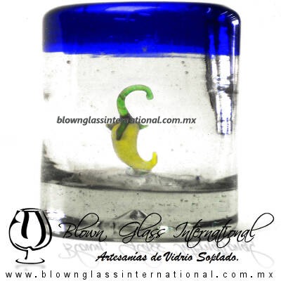 Tequilero Cilíndrico con Chile y Borde de Color Azul Cobalto, Fábrica de Vidrio Soplado Artesanal, made in México - Blown Glass Factory Store Tonala, Handcraft, Handmade.