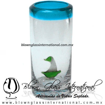 Tequilero Cilíndrico con Barco Velero y Borde de Color Azul Aguamarina, Fábrica de Vidrio Soplado Artesanal, made in México - Blown Glass Factory Store Tonala, Handcraft, Handmade. Tequilero Cilíndrico con Barco Velero y Borde de Color Azul Aguamarina, Fábrica de Vidrio Soplado Artesanal, made in México - Blown Glass Factory Store Tonala, Handcraft, Handmade.