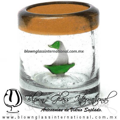 Tequilero Cilíndrico con Barco Velero y Borde de Color Ámbar, Fábrica de Vidrio Soplado Artesanal, made in México - Blown Glass Factory Store Tonala, Handcraft, Handmade. Tequilero Cilíndrico con Barco Velero y Borde de Color Ámbar, Fábrica de Vidrio Soplado Artesanal, made in México - Blown Glass Factory Store Tonala, Handcraft, Handmade.
