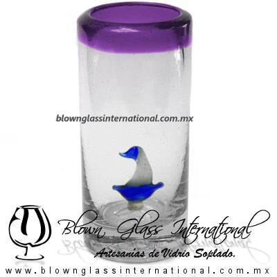 Tequilero Cilíndrico con Barco Velero y Borde de Color Morado, Fábrica de Vidrio Soplado Artesanal, made in México - Blown Glass Factory Store Tonala, Handcraft, Handmade. Tequilero Cilíndrico con Barco Velero y Borde de Color Morado, Fábrica de Vidrio Soplado Artesanal, made in México - Blown Glass Factory Store Tonala, Handcraft, Handmade.