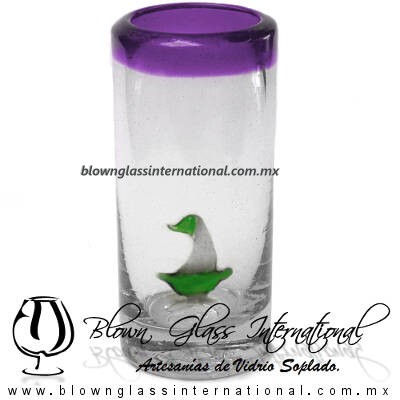 Tequilero Cilíndrico con Barco Velero y Borde de Color Morado, Fábrica de Vidrio Soplado Artesanal, made in México - Blown Glass Factory Store Tonala, Handcraft, Handmade. Tequilero Cilíndrico con Barco Velero y Borde de Color Morado, Fábrica de Vidrio Soplado Artesanal, made in México - Blown Glass Factory Store Tonala, Handcraft, Handmade.