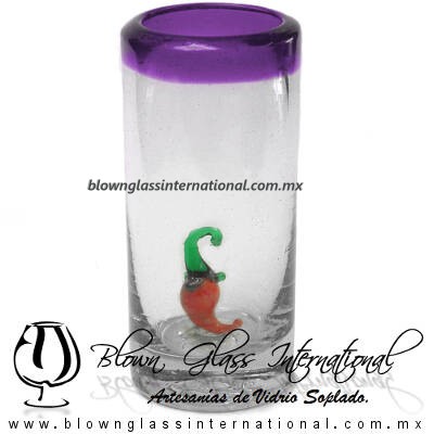 Tequilero Cilíndrico con Chile y Borde de Color Morado, Fábrica de Vidrio Soplado Artesanal, made in México - Blown Glass Factory Store Tonala, Handcraft, Handmade.