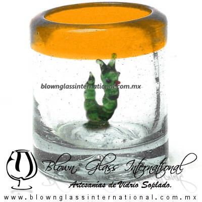 Tequilero Cilíndrico con Gusanito y Borde de Color Naranja, Fábrica de Vidrio Soplado Artesanal, made in México - Blown Glass Factory Store Tonala, Handcraft, Handmade.