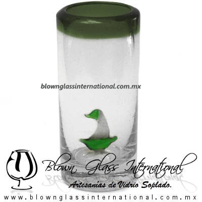 Tequilero Cilíndrico con Barco Velero y Borde de Color Verde Olivo, Fábrica de Vidrio Soplado Artesanal, made in México - Blown Glass Factory Store Tonala, Handcraft, Handmade. Tequilero Cilíndrico con Barco Velero y Borde de Color Verde Olivo, Fábrica de Vidrio Soplado Artesanal, made in México - Blown Glass Factory Store Tonala, Handcraft, Handmade.