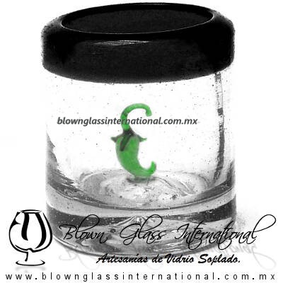 Tequilero Cilíndrico con Chile y Borde de Color Negro, Fábrica de Vidrio Soplado Artesanal, made in México - Blown Glass Factory Store Tonala, Handcraft, Handmade.