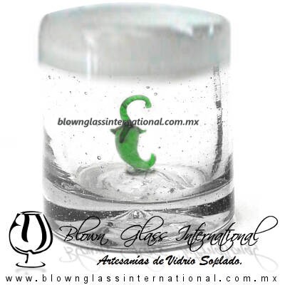 Tequilero Cilíndrico con Chile y Borde de Color Blanco Opalino, Fábrica de Vidrio Soplado Artesanal, made in México - Blown Glass Factory Store Tonala, Handcraft, Handmade.