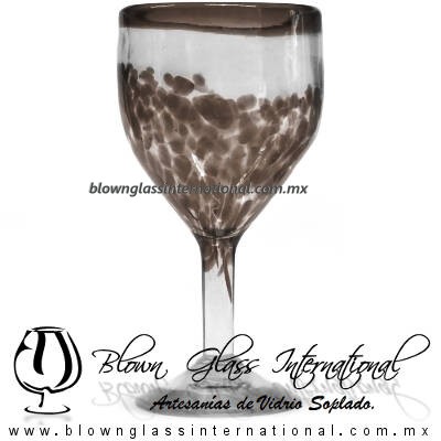 Copa Vino Borde y Pintas Inferior de Color Chocolate. Fábrica de Vidrio Soplado Artesanal, made in México - Blown Glass Factory Store Tonala, Handcraft, Handmade.