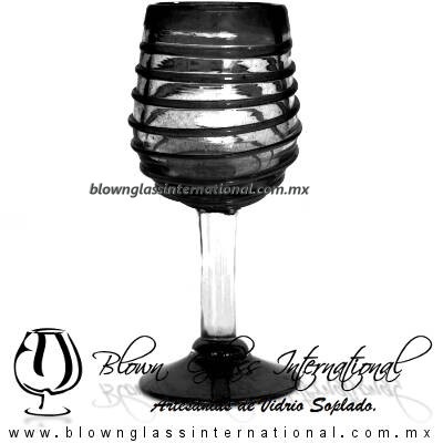Copa Vino Borde Espiral y Pie de Color Negro, Fábrica de Vidrio Soplado Artesanal, made in México - Blown Glass Factory Store Tonala, Handcraft, Handmade. Copa Vino Borde Espiral y Pie de Color Negro, Fábrica de Vidrio Soplado Artesanal, made in México - Blown Glass Factory Store Tonala, Handcraft, Handmade.