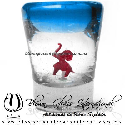 Tequilero Cónico con Elefante y borde Aguamarina (Aqua) . Fábrica de Vidrio Soplado Artesanal, made in México - Blown Glass Factory Store Tonala, Handcraft, Handmade.
