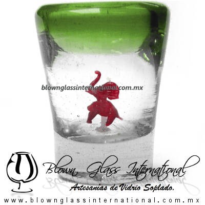 Tequilero Cónico con Elefante y borde Verde Lima. Fábrica de Vidrio Soplado Artesanal, made in México - Blown Glass Factory Store Tonala, Handcraft, Handmade.