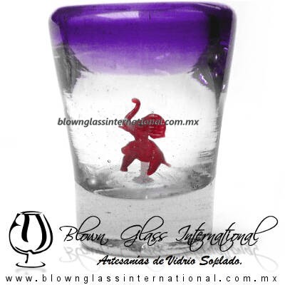 Tequilero Cónico con Elefante y borde Morado. Fábrica de Vidrio Soplado Artesanal, made in México - Blown Glass Factory Store Tonala, Handcraft, Handmade.