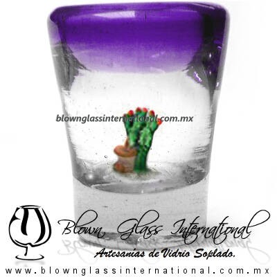 Tequilero Cónico con Nopal-Rancherito y Borde de Color Morado. Fábrica de Vidrio Soplado Artesanal, made in México - Blown Glass Factory Store Tonala, Handcraft, Handmade.