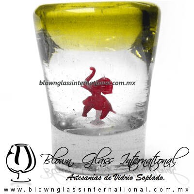 Tequilero Cónico con Elefante y borde Amarillo. Fábrica de Vidrio Soplado Artesanal, made in México - Blown Glass Factory Store Tonala, Handcraft, Handmade.