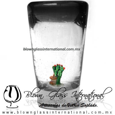 Tequilero Cónico con Nopal-Rancherito y Borde de Color Negro. Fábrica de Vidrio Soplado Artesanal, made in México - Blown Glass Factory Store Tonala, Handcraft, Handmade.