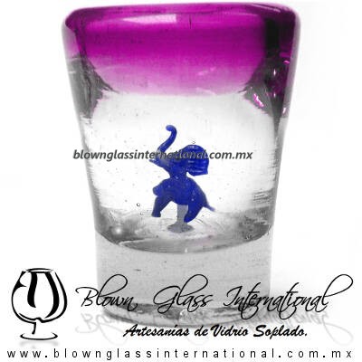Tequilero Cónico con Elefante y borde Pintado Rosa Mexicano Fucsia Fiusha. Fábrica de Vidrio Soplado Artesanal, made in México - Blown Glass Factory Store Tonala, Handcraft, Handmade.