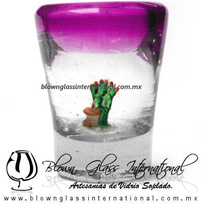 Tequilero Cónico con Nopal-Rancherito y Borde Pintado de Color Rosa Mexicano Fiusha Fucsia. Fábrica de Vidrio Soplado Artesanal, made in México - Blown Glass Factory Store Tonala, Handcraft, Handmade.