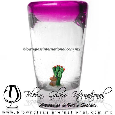 Tequilero Cónico con Nopal-Rancherito y Borde Pintado de Color Rosa Mexicano Fiusha Fucsia. Fábrica de Vidrio Soplado Artesanal, made in México - Blown Glass Factory Store Tonala, Handcraft, Handmade.