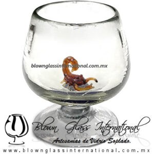 Copa Coñac Cristal Artesanal Con Figura de Escorpión Ámbar